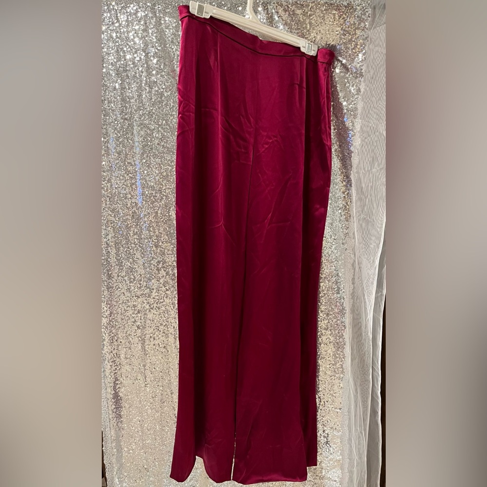 St. John Evening Magenta Satin Pants